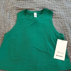 NWT LULULEMON Ultralight Waist-Length Tank Top, Size 4, Color:  Green (CASG)